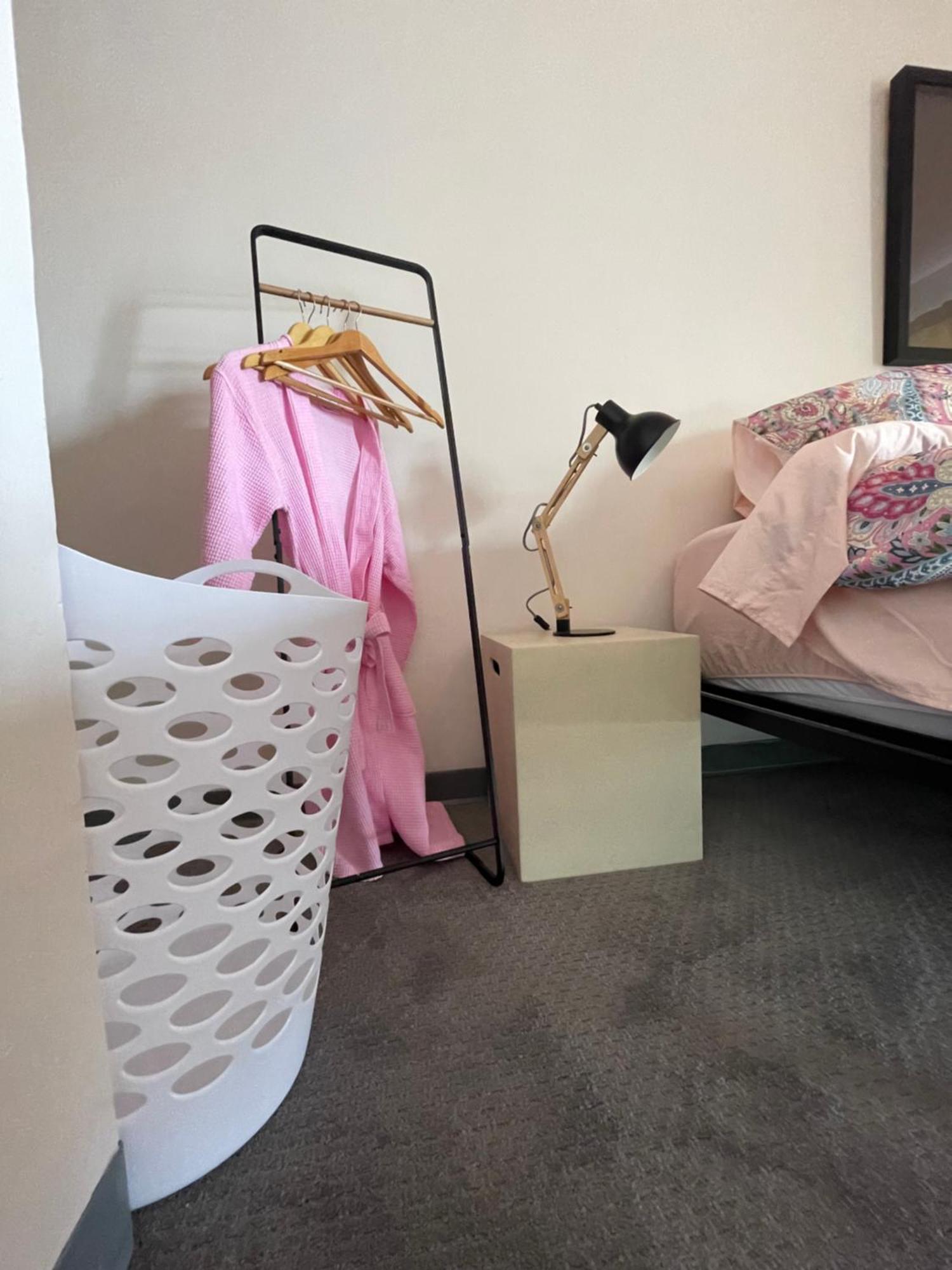Rainbow Motel Greeley Bagian luar foto