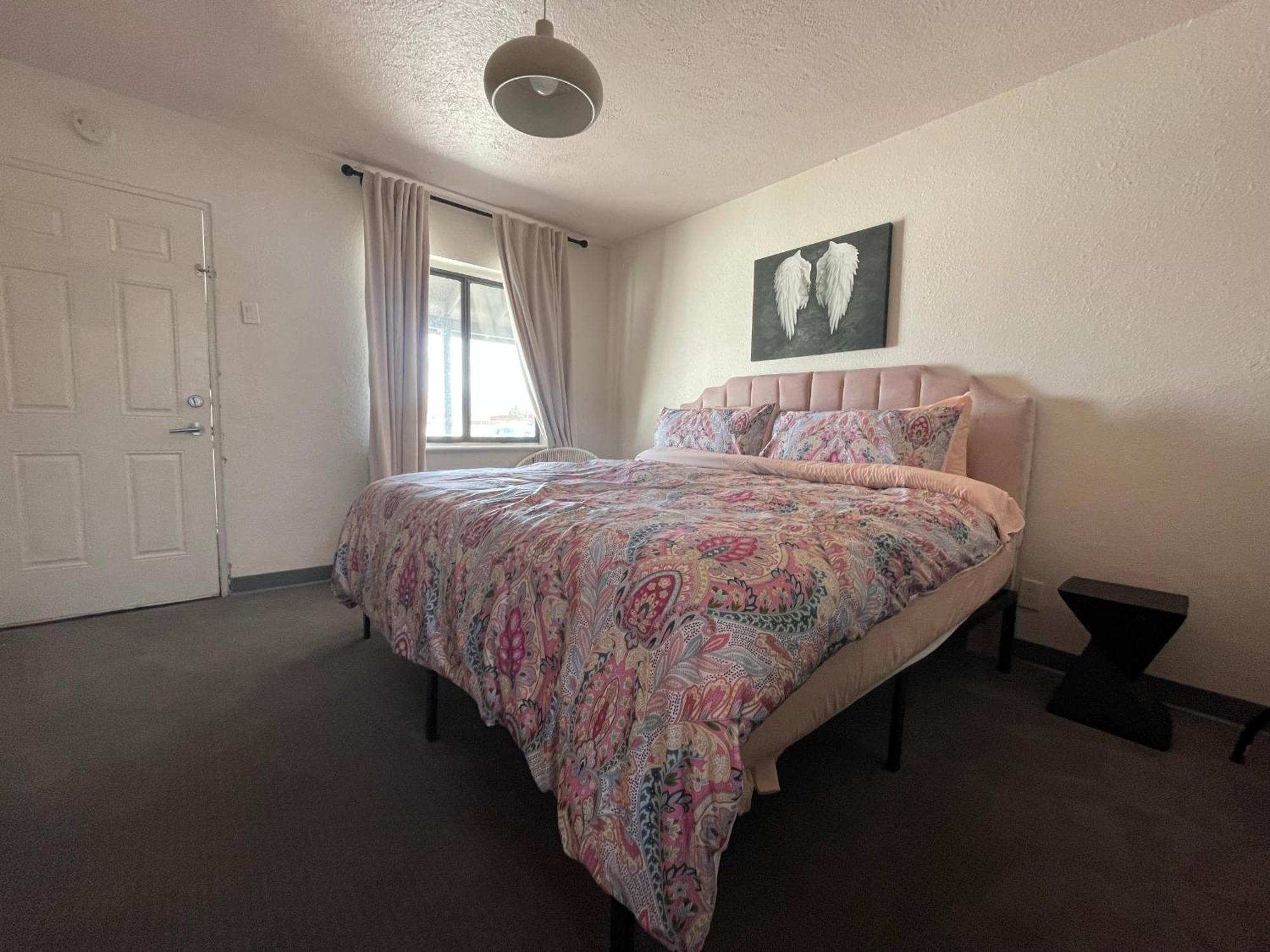 Rainbow Motel Greeley Bagian luar foto